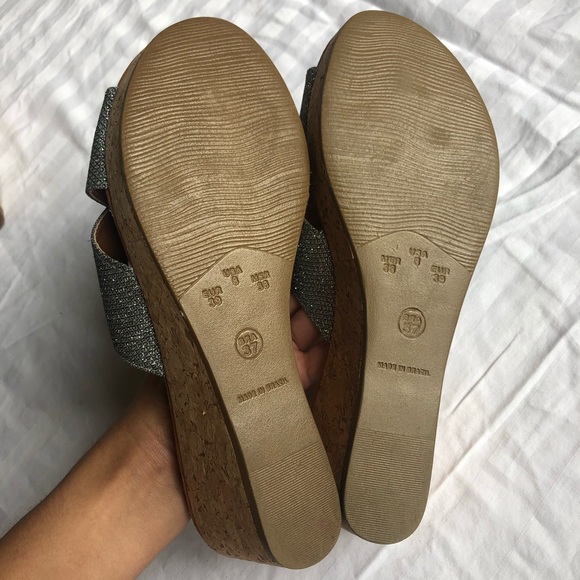 LIKE NEW Stylo Glitter Wedges - Picture 4 of 4